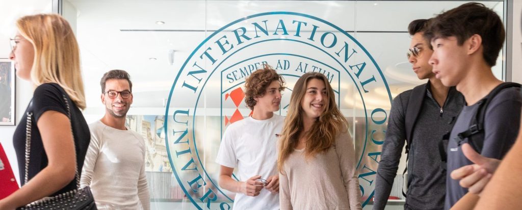 IUM Students